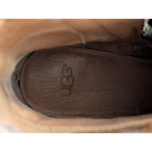 Ugg Australia Corinne Black Suede Back Stitch Heeled Ankle Boot Bootie Sz 8.5 - Picture 8 of 8